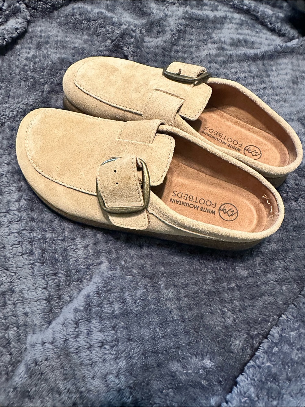 White Mountain Footbeds Beige Suede Buckle Slip-On Shoes for Women size 8.5 - Picture 5 of 12